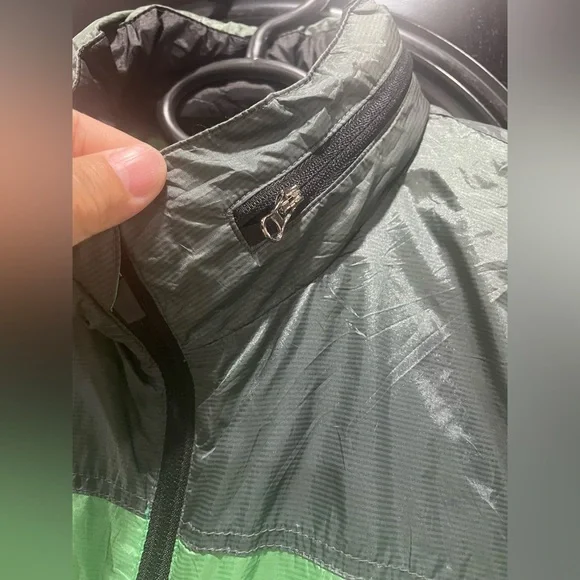 Arnold Palmer wind cheater jacket. Used once. Size medium - Picture 6 of 11